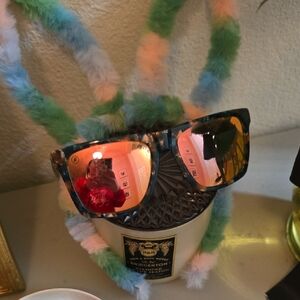 Tortoiseshell Sunglasses with Rose Gold Mirrored Lenses